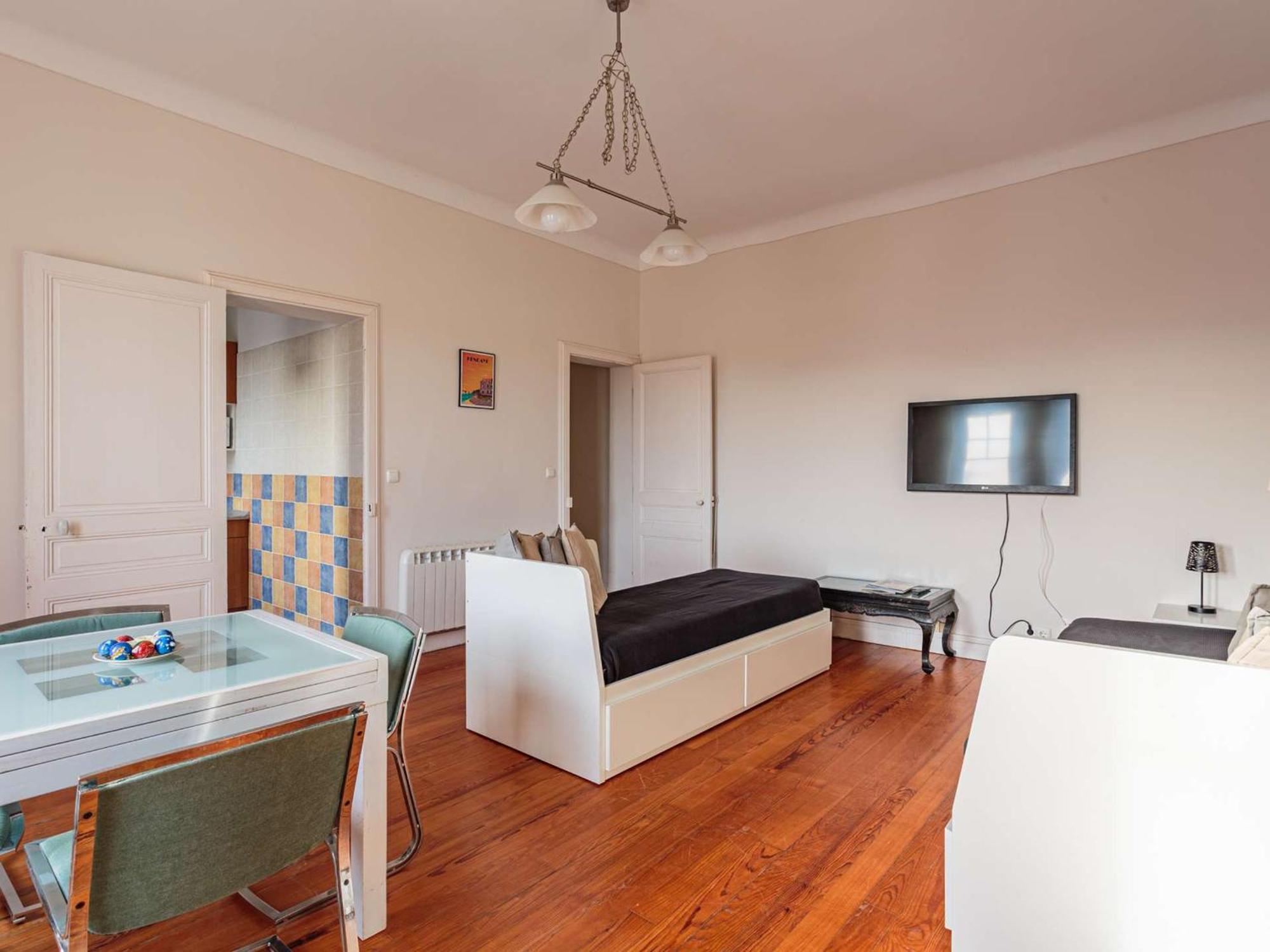 Appartement Renove, A 2 Pas De La Plage Et Commerces - Fr-1-2-332 Hendaye Exterior photo